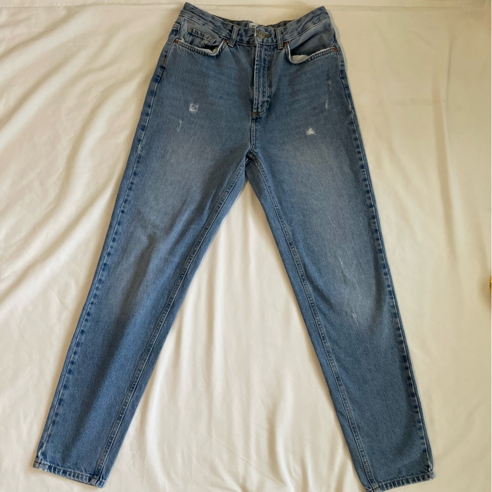 Urban Outfitters BDG Mom Jeans High Waist Tapered Leg Light Denim Size 27